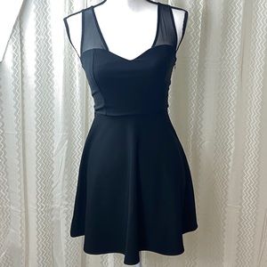 Forever 21 little black dress stretch sleeveless